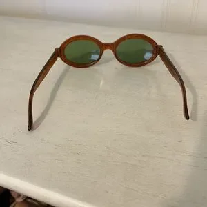 1960’s vintage Cool Ray Polaroid green lenses sunglasses ladies tortoise brown VTG Polaroid Cool Ray 107 Coquette Swirl Tortoise Sunglasses  main image 4